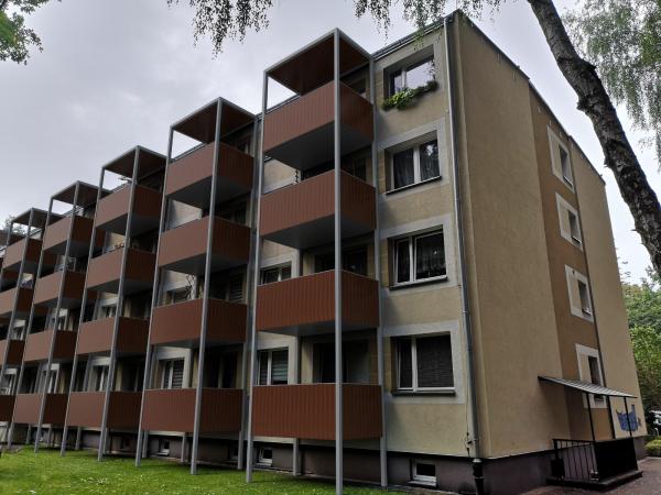 Fassadenverkleidung Cremeweiß RAL 1379